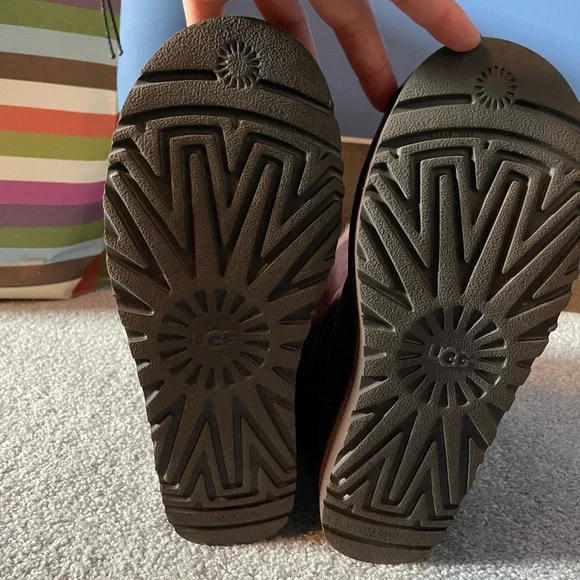 COPY - UGG classic bling short boots in ladies size 8 purple/brown mix very nic… - Picture 3 of 4